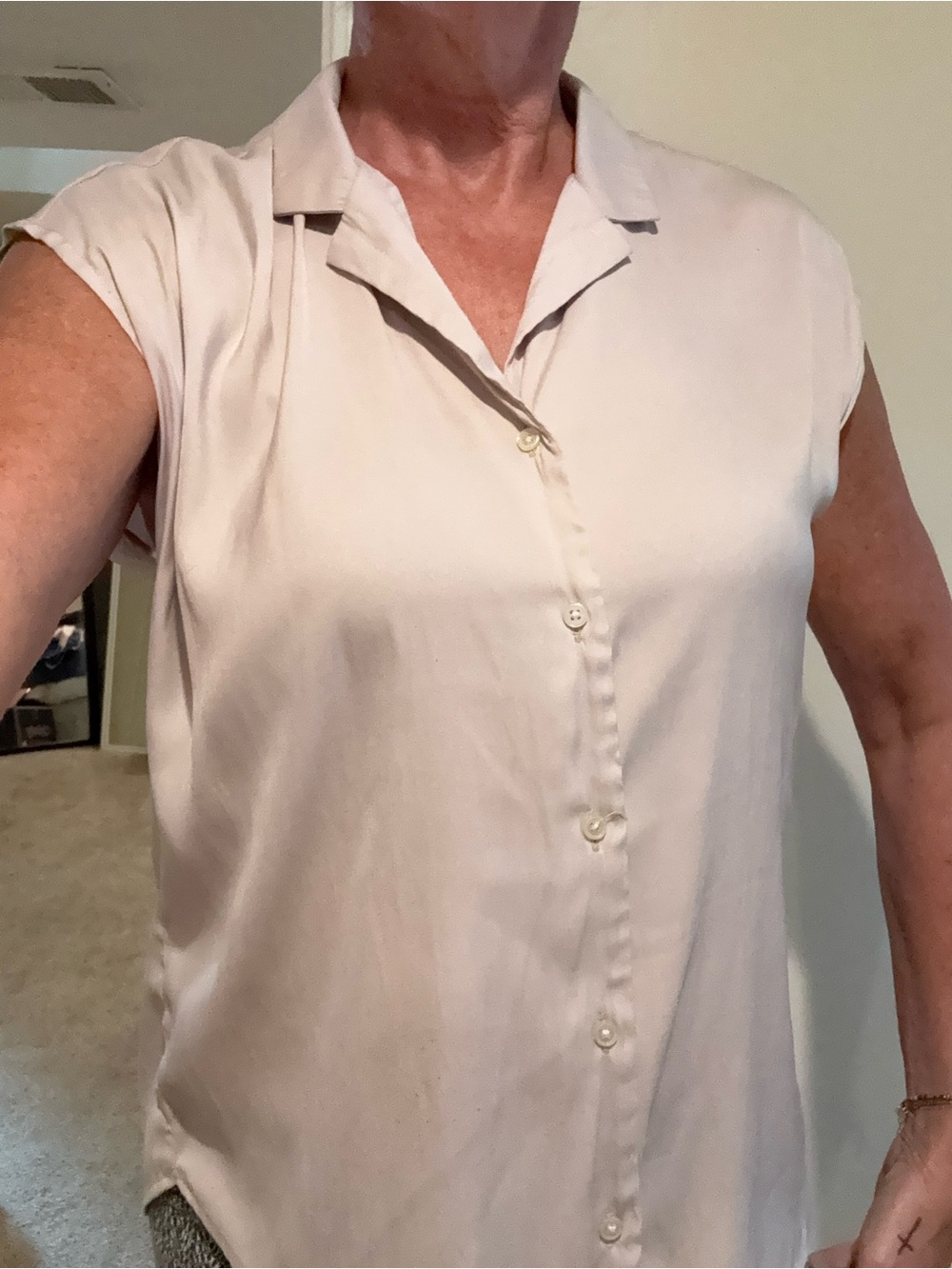 T Tahari Soft dusty rose Cap-Sleeve Button-Down Blouse